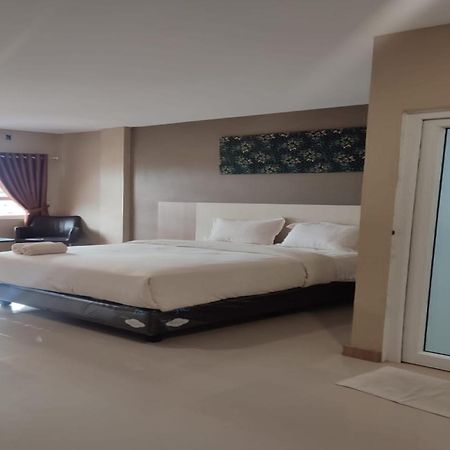 Super Oyo Capital O 2018 Ring Road Guest House Syariah Banda Aceh Eksteriør billede