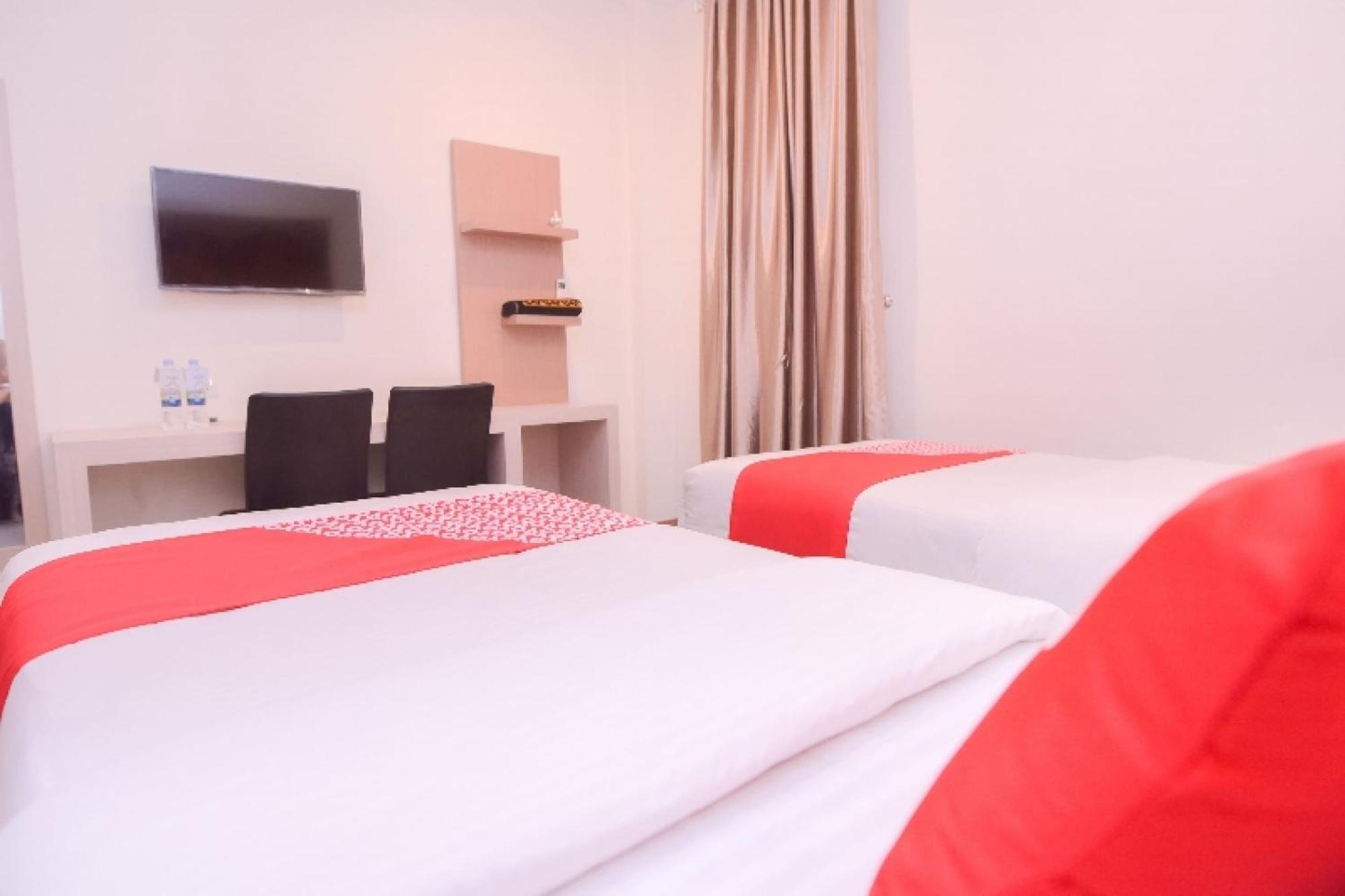 Super Oyo Capital O 2018 Ring Road Guest House Syariah Banda Aceh Eksteriør billede