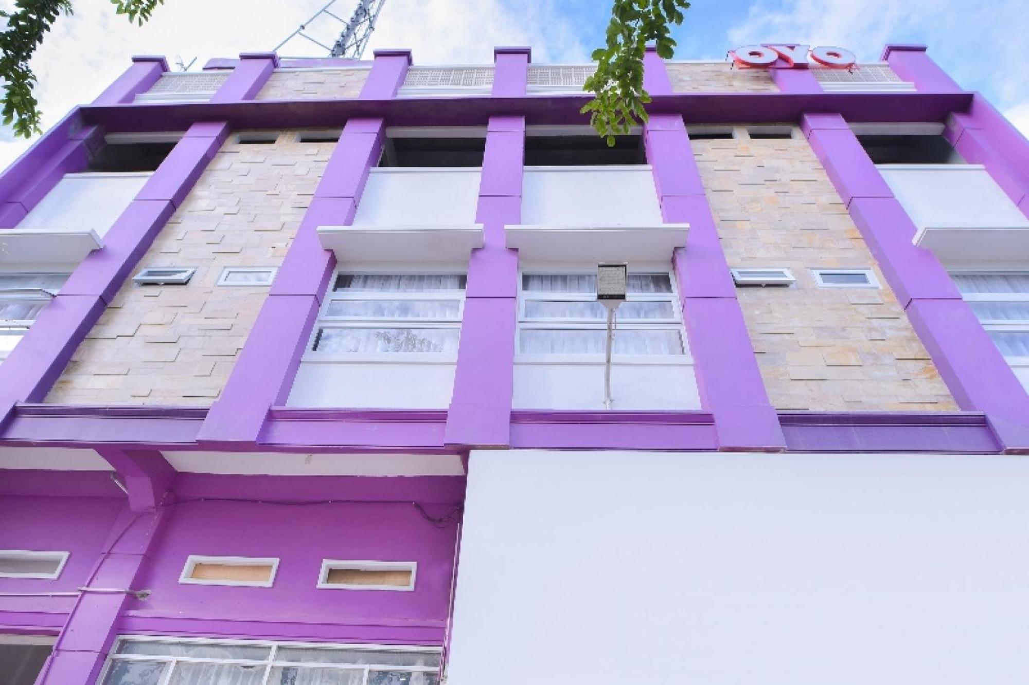 Super Oyo Capital O 2018 Ring Road Guest House Syariah Banda Aceh Eksteriør billede
